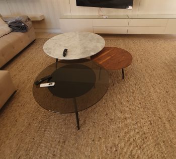 Table gigogne en marbre verre et bois