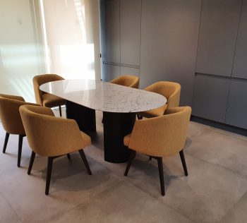 Table en Marbre ovale